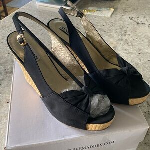Steve Madden women’s size 8.5 Wedge open toe Black “Cerona” heel